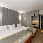 Tumar Hotel