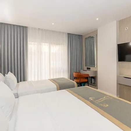 Tumar Hotel *