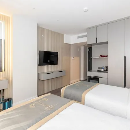 Tumar Hotel *